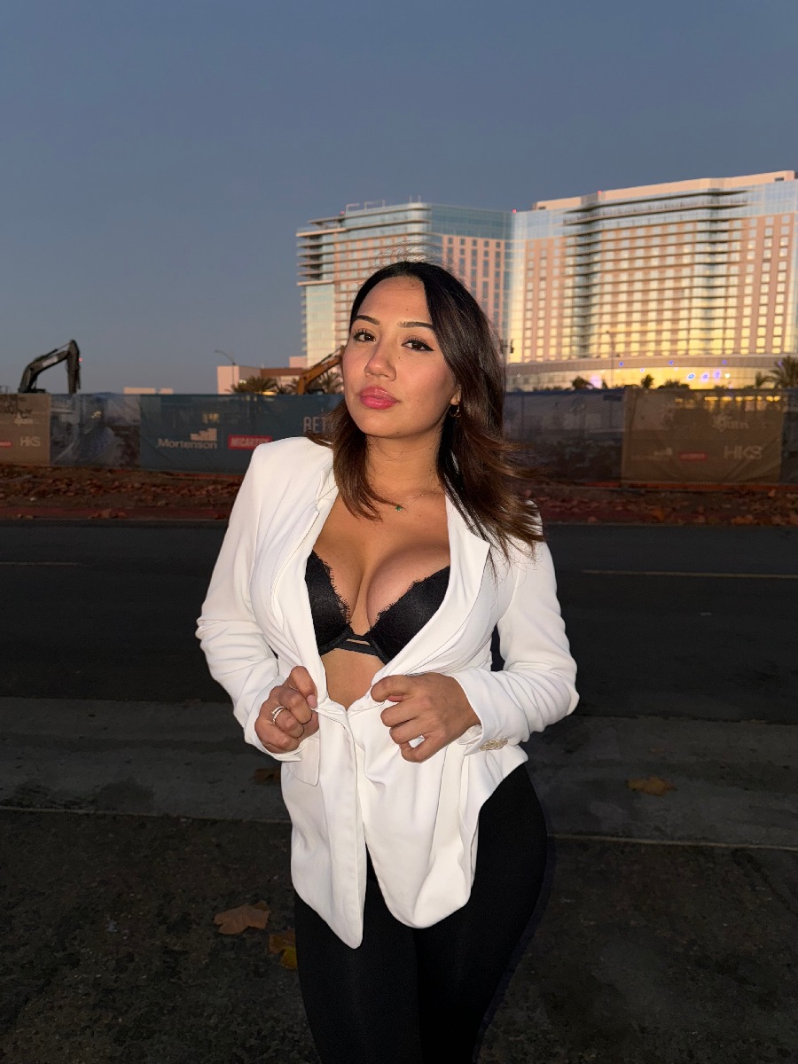 Take a pause and enjoy Ali Cruz — streaming from Varangal