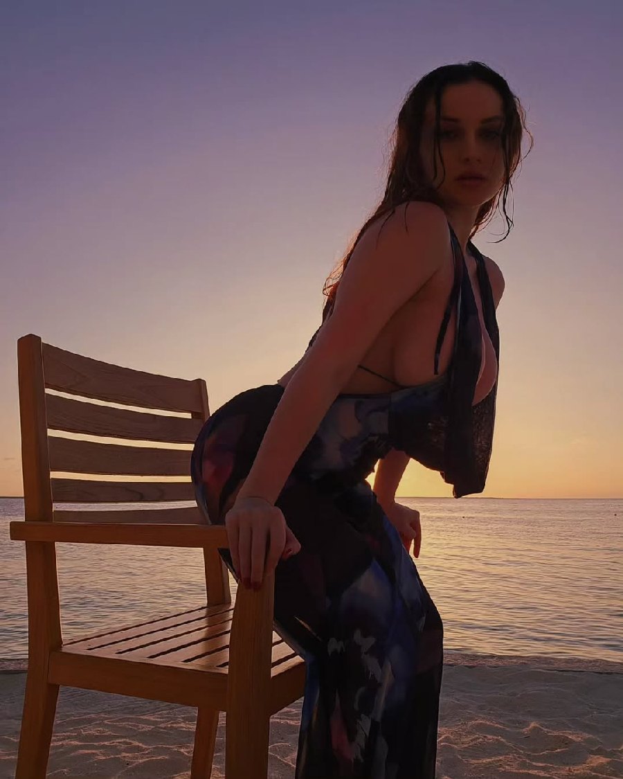 Sexy girl Miranda Faith nude in Varangal