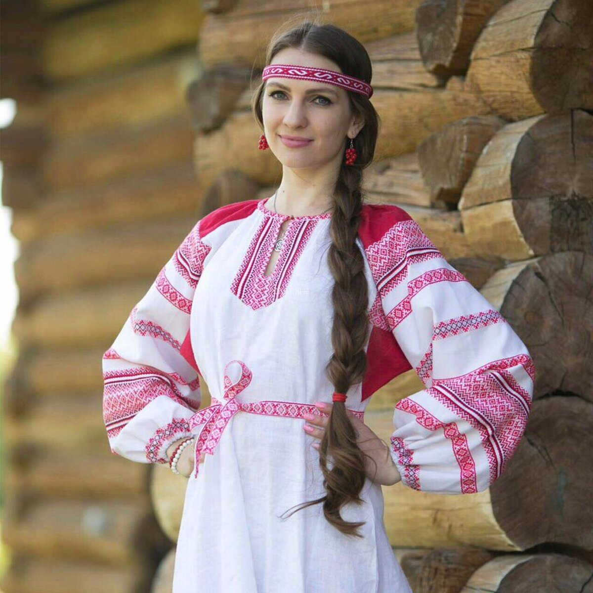 Girls in Slavic costumes in Varangal